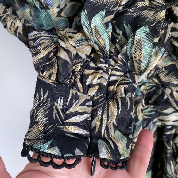 Elliatt Thalia Dress Multi Color -Size Large NWT - Picture 9 of 12